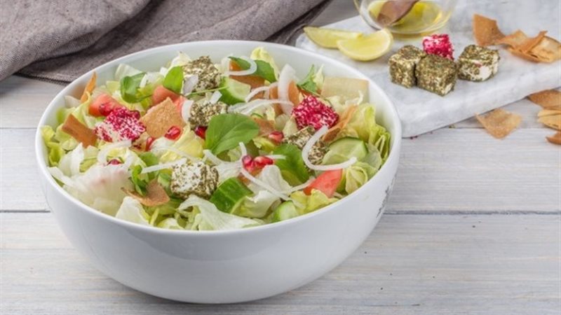 طريقة عمل سلطة لذيذة مع الفطار