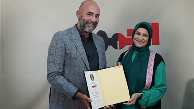 خلال تكريمه من موقع «الجمهور» المنتج إيهاب منير: لم أتوقع نجاح مسلسل «عمر أفندي»