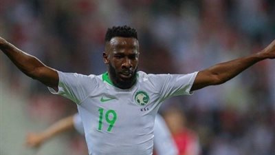 بعد سقوطه في دبي، تطورات الحالة الصحية لـ فهد المولد نجم المنتخب السعودي