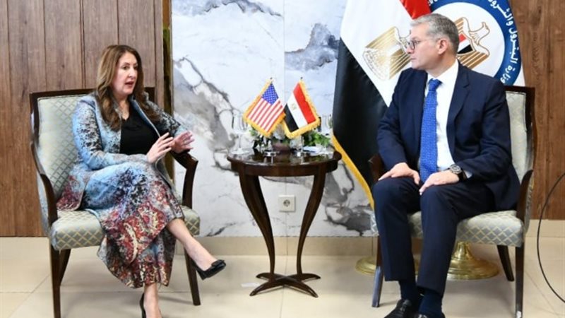 المهندس كريم بدوي وهيرو مصطفى غارغ سفيرة الولايات المتحدة ا