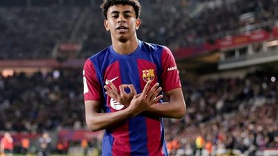 برشلونة يسحق جيرونا برباعية في الدوري الإسباني