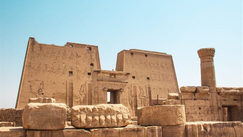 معبد إدفو