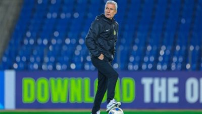 رسميًا، النصر السعودي يعلن إقالة المدير الفني لويس كاسترو