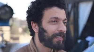 مخرج العتاولة: 