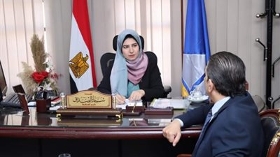 نائب محافظ دمياط تتابع إنجازات المشروعات المتوسطة والصغيرة