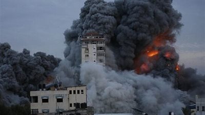 7 شهداء بقصف الاحتلال منزلا في حي الدرج وسط مدينة غزة
