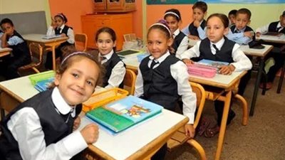 في يومها الثاني، مواعيد دخول المدارس بالقاهرة