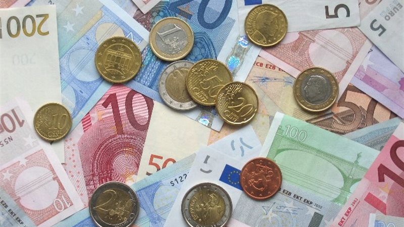 سعر اليورو مقابل الجنيه