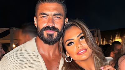 رسالة رومانسية، خالد سليم يحتفل بعيد زواجه الـ 14