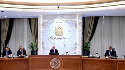 رئيس الوزراء يؤكد ثقة الحكومة بأهمية الدور المؤثر لسفراء مصر في عواصم العالم