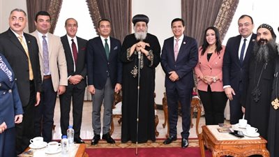 البابا تواضروس يلتقي وفد شركة مصر للسياحة وحزب حماة الوطن