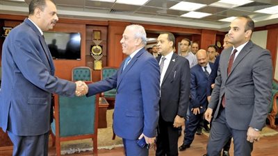 إنشاء أكبر مصنع لتجفيف «البصل والثوم» في سوهاج (صور)
