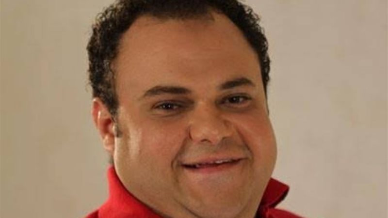الفنان مدحت إسماعيل، الشهير بـ 