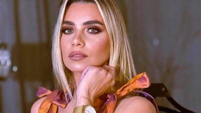 نور قدري لـ«الجمهور»: قرار «المتحدة» بتوفير فرص عمل للفنانين الشباب «مشرف»