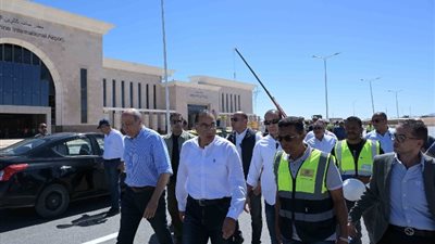 رئيس الوزراء يتابع تطوير مطار سانت كاترين وطريق المطارـ كمين النبي صالح