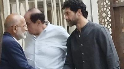 مجدي أحمد علي يستقبل عزاء شقيقه بمسجد الحامدية الشاذلية