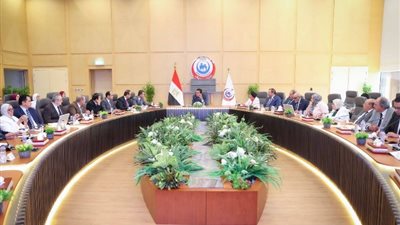 وزير الصحة: رفع درجة الاستعداد القصوى للخروج بالمؤتمر العالمي بشكل يليق بمصر
