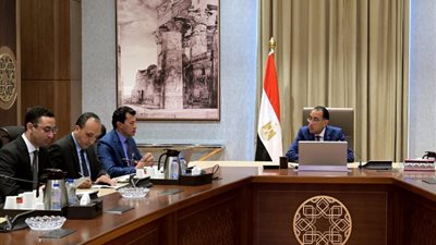 الحكومة تتابع مقترحات زيادة مساهمة الرياضة في الناتج المحلي وموقف شبكة المعلومات