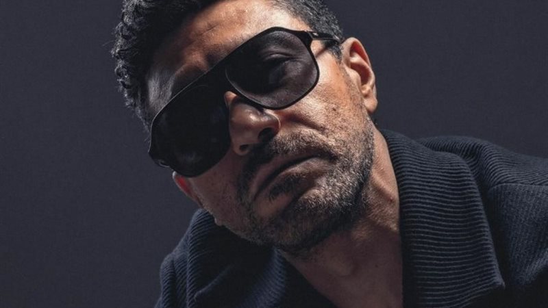 الفنان محمد عز