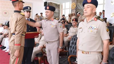 القوات المسلحة تحتفل بتخريج الدفعة 161 ضباط الصف المُعلمين (صور)
