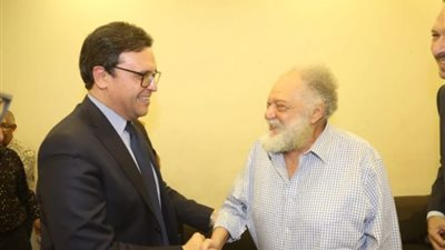 وزير الثقافة يحضر بروفة 