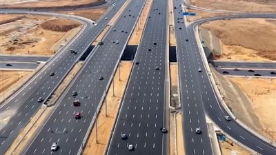 بدء إنشاء شبكة طرق جديدة بطول 150 كيلومترا في صحراء مطروح