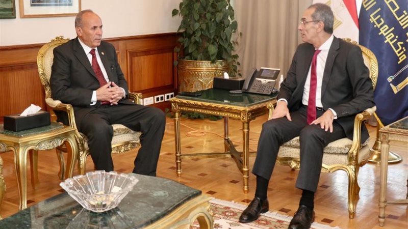 لقاء المستشار عبد الرزاق شعيب مع وزير الاتصالات