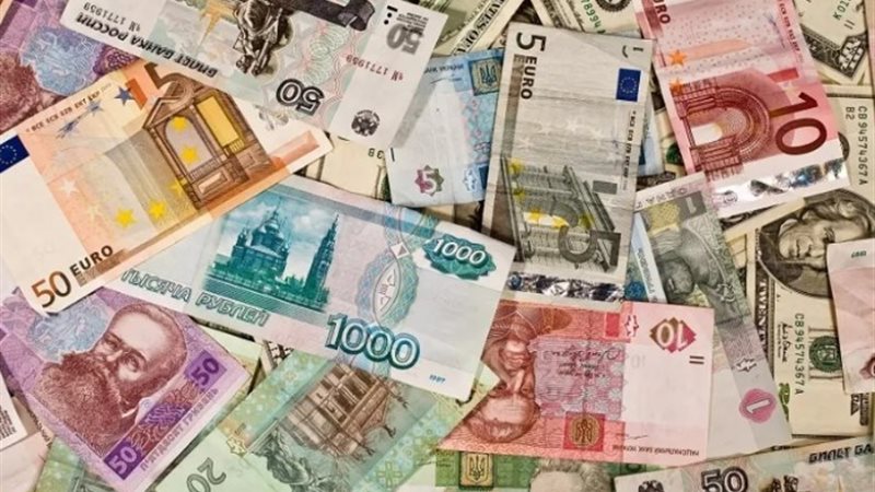 عملات أجنبية - أرشيفية