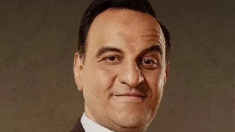 الفنان هشام إسماعيل