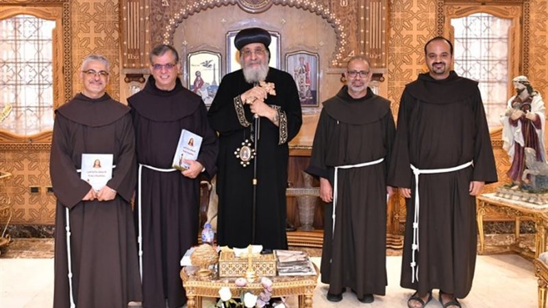 البابا يستقبل وفد الرهبان الفرنسيسكان