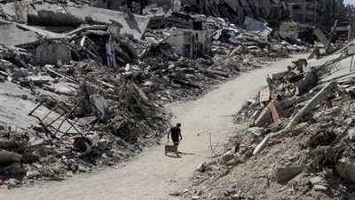 إعلام فلسطيني: شهيد وجرحى جراء قصف الاحتلال غرب مخيم النصيرات