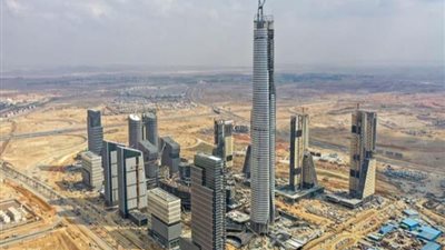 وزير الإسكان: تسليم مشروع منطقة الأعمال بالعاصمة الإدارية في مواعيدها