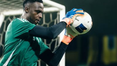 إدوارد ميندي مهدد بالغياب عن كلاسيكو الأهلي والهلال في الدوري السعودي