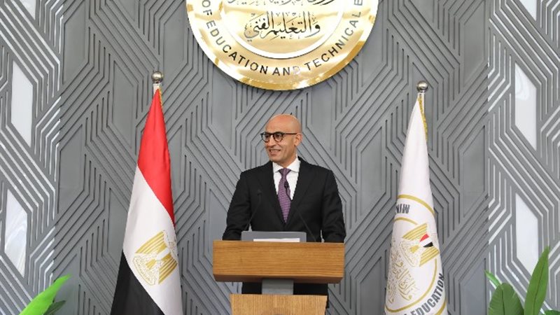 محمد عبداللطيف وزير التربية والتعليم