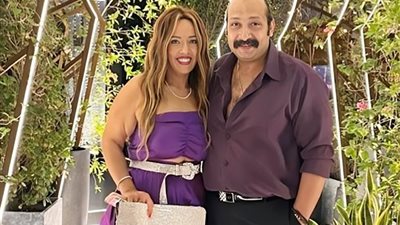 زوجة محمد ثروت تحتفل بعيد ميلاده: دايما مفرح الناس كلهم