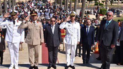 عروضا فنيه لطلاب بورسعيد احتفالا بالذكرى الـ51 لنصر أكتوبر المجيد أمام النصب التذكاري