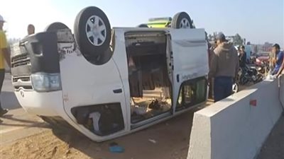 الاستعلام عن الحالة الصحية لـ7 مصابين إثر انقلاب سيارة بالمنيا