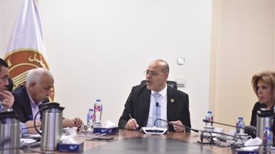 وزير العمل يترأس اجتماعا «للحوار الاجتماعي» للتشاور بشأن سُرعة إصدار قانون العمل