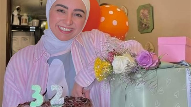 هلا رشدي