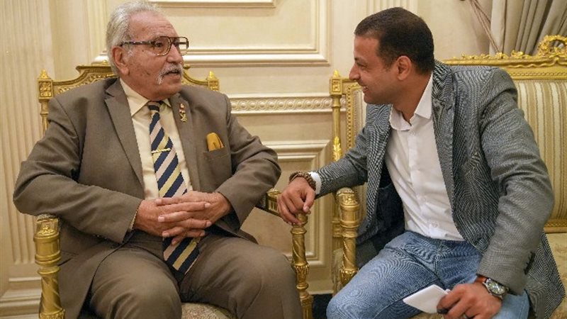 العميد محي نوح أحد أبطال المجموعة «39» قتال في حر
