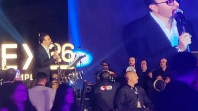 صابر الرباعي يتألق في حفل غنائي على سفح الأهرامات
