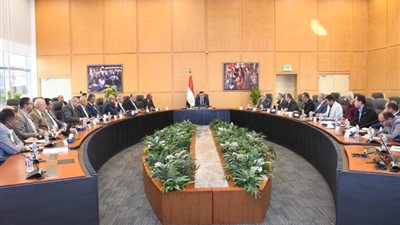وزير الإسكان يتابع عددًا من المشروعات في العلمين الجديدة