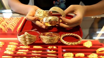 عيار 18 بـ 3042.86 جنيهًا، انخفاض أسعار الذهب اليوم بالصاغة (مبروك للعرسان)