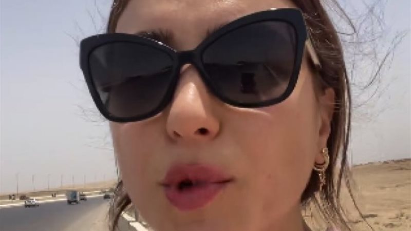 الفنانة هلا السعيد