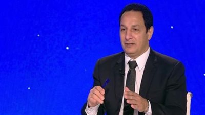 عفت نصار لـ«الجمهور»: حسام حسن «مبيعرفش يتكلم» ومصلحته أهم من منتخب مصر