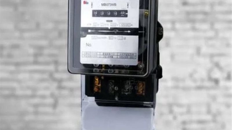 عدادات الكهرباء القديمة