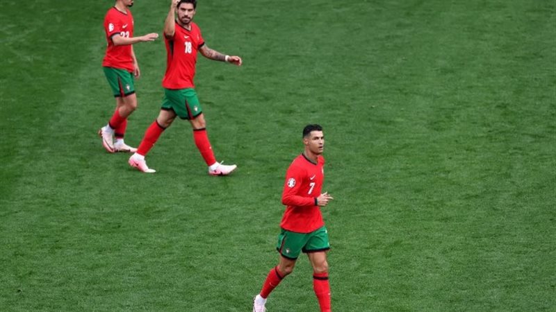 البرتغال