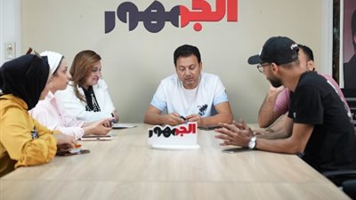 عمرو رمزي: عادل إمام شخص نادر، وتجمعنا علاقة صداقة منذ 13 عامًا
