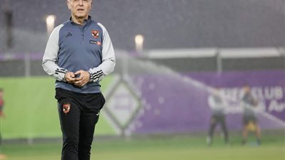 لاعب ينهي مسيرة كولر في الأهلي، ما القصة؟