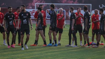 تدريبات خططية، كواليس مران الأهلي استعدادا للسوبر الإماراتي